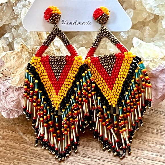 NWT Deepa Gurnani Luxe Beaded Diamond Chandeliers - Picture 7 of 16